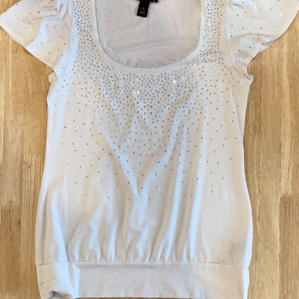 White shirt with silver sparkles, faux fur, womens size small - Picture 2 of 11